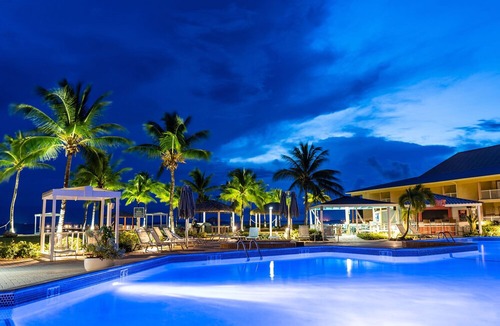 Crystal Harbour Apartment | Holiday Inn Resort Grand Cayman