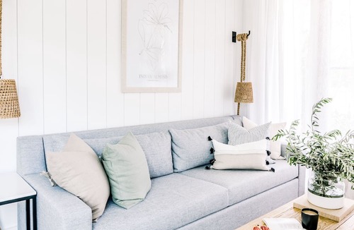 Seven Mile Beach Apartment | Botanica
