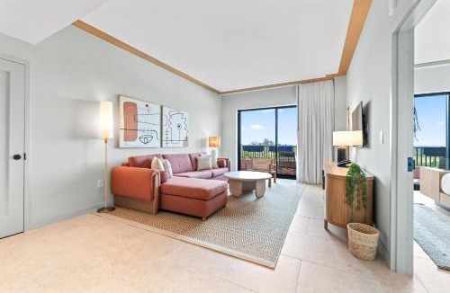 Seven Mile Beach Resort | Hotel Indigo Grand Cayman by IHG