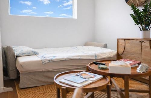 Seven Mile Beach Apartment | #40 Villa Solace at The Grove Too