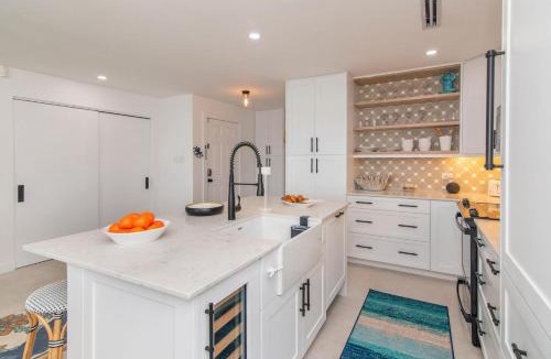 Rum Point Apartment | Kailua Villa