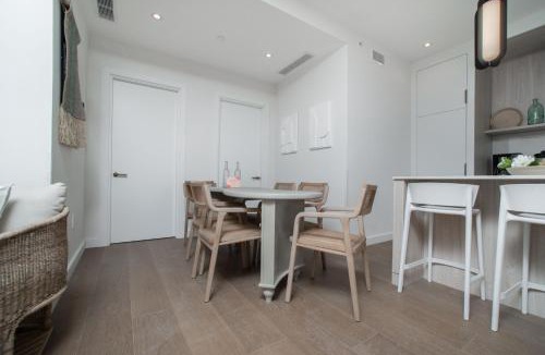 Seven Mile Beach Apartment | #40 Villa Solace at The Grove Too