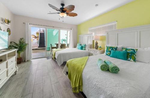 Colliers Bay House | The Banana Bird at Cottages