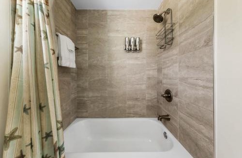 Colliers Bay House | The Banana Bird at Cottages