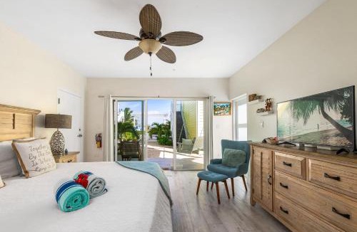 Colliers Bay House | The One Love at Cottages