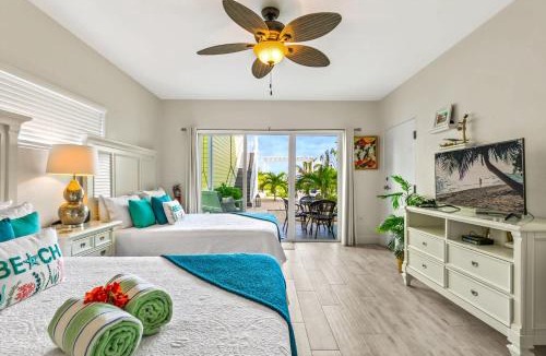 Colliers Bay House | The No Problem at Cottages