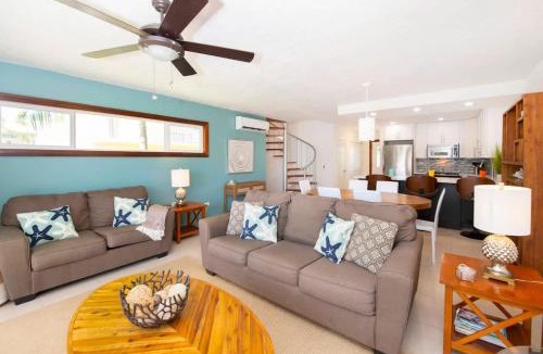 South Sound House | Caribbean Paradise #29 - South Sound Oceanfront 2BR Condo with Pool